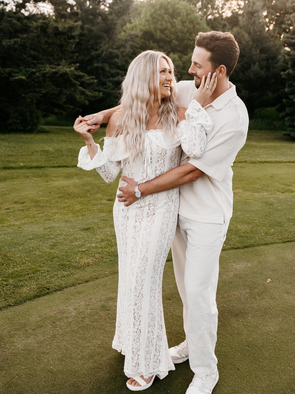 Women's Off-Shoulder Lace Dress